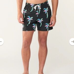 Chubbies Havana Nights Stretch 5.5" Swim Trunks Medium Black